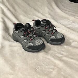 Merrell Kids Sneakers in Gray and Black with Red Accents